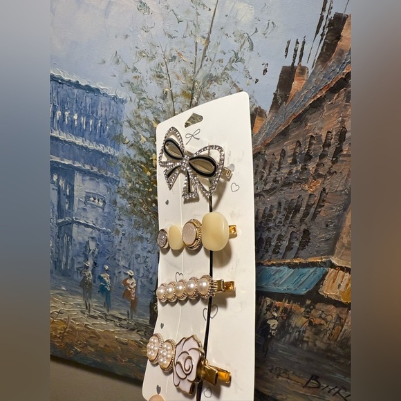 Elegant Hair Clip Set with Bow and Pearl Accents - Picture 2 of 3